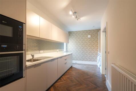Pavilion Crescent 57