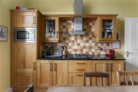 East Claremont 41
