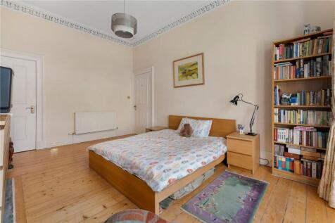 East Claremont 27