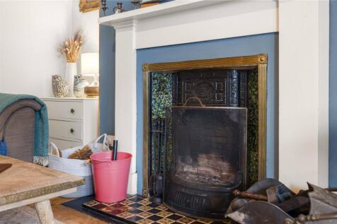 37 2f1 Bath St 15