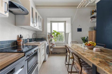 37 2f1 Bath St 22