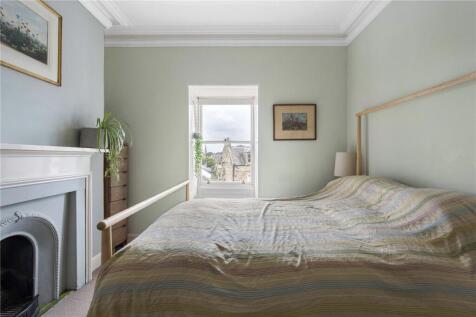 37 2f1 Bath St 18