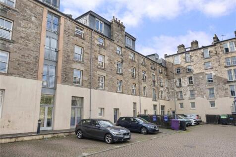 Hermand Crescent 37