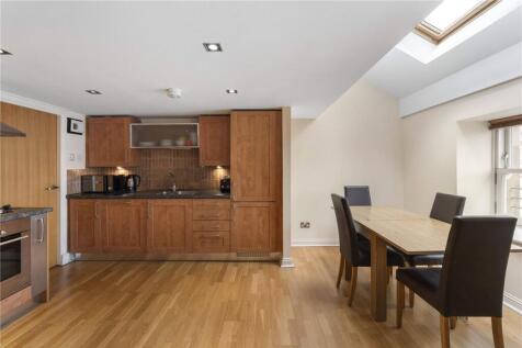 Hermand Crescent 10