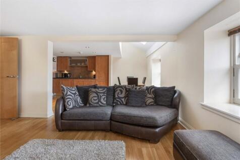 Hermand Crescent 14
