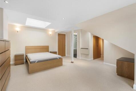 Hermand Crescent 24