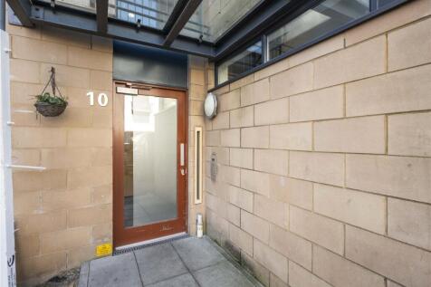 East Pilton Farm Cre