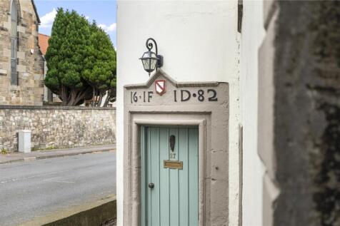 Castle House 25