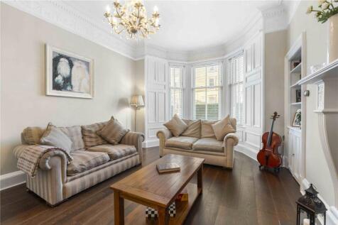 27 Falcon Gardens 48