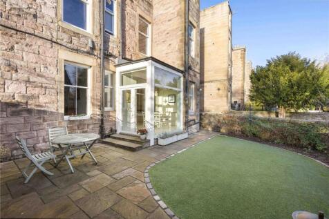 27 Falcon Gardens 30