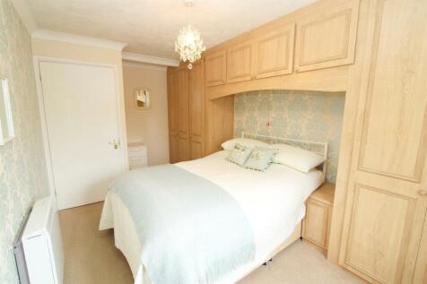 bedroom c.jpg