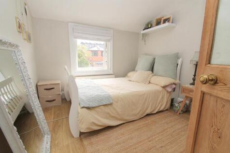 bed 3.jpg