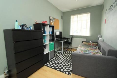 bed 3.JPG