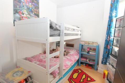 BED 2.JPG