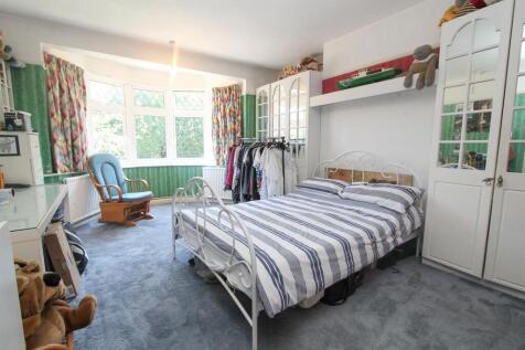 bed 1.jpg