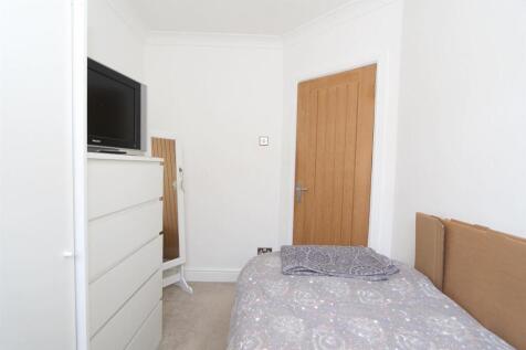 bed 3b.jpg