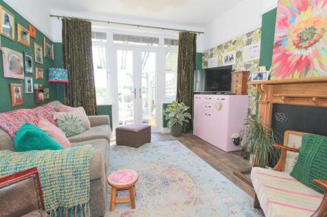 family room b.jpg