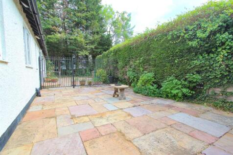 side garden b.jpg