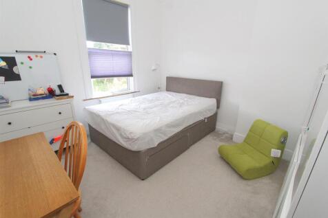 bed 3.jpg