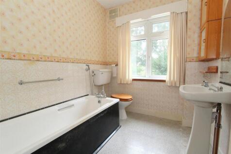 BATH.JPG