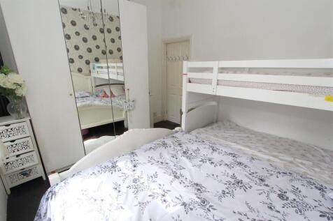 bedroom c.JPG
