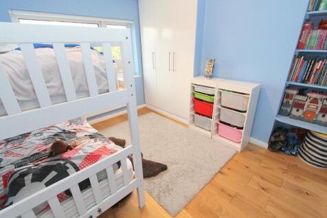 bed 3.JPG