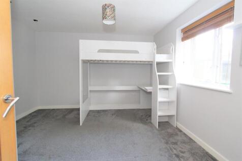 BED 2.JPG