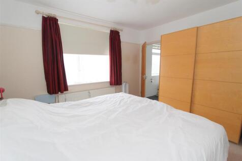 BED 1B.JPG