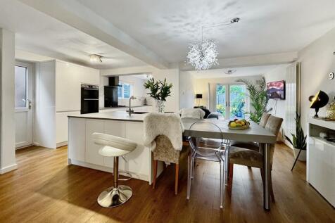 Open Plan Living / Dining / Kitchen