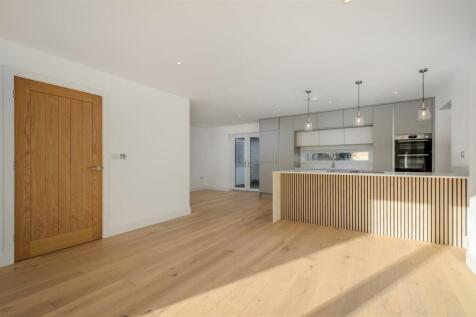 Open Plan Living / Dining / Kitchen