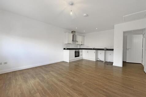 Open Plan Living / Dining / Kitchen
