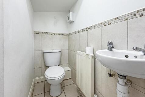 Ground Floor W/c
