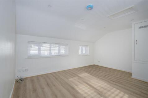 Lounge/Bedroom