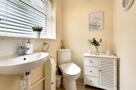 Ground Floor Wc