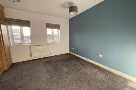 17 The Sq bed 1.jpg