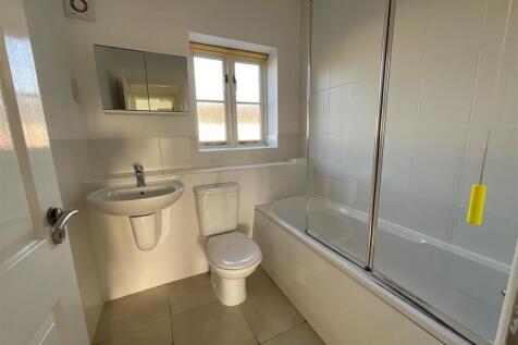17 The Sq bath.jpg