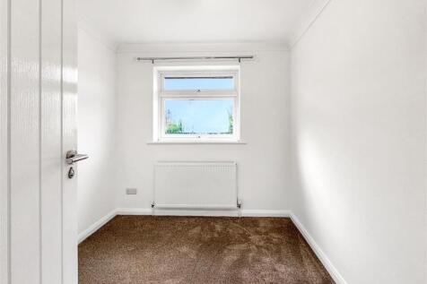 Bedroom 3.jpg