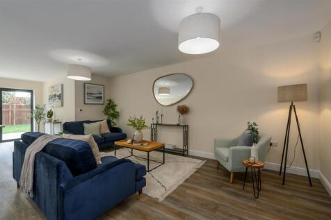 Large Open Plan Living / Dining Kitchen