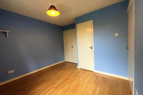 bedroom1a.jpg