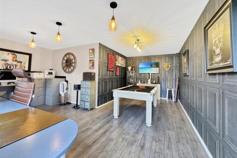 Garden Games Room