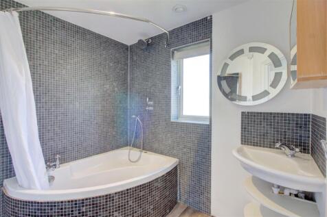 En-suite bathroom