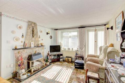 Sitting room/dining