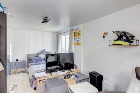 Home office/studio