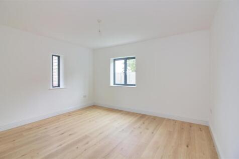 Sitting/family room