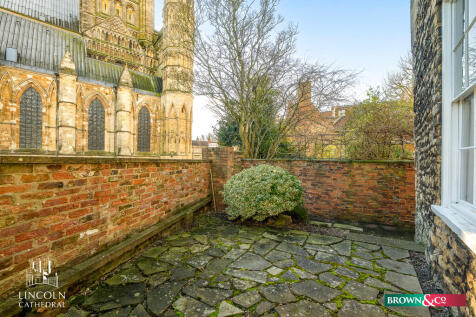 Rear Courtyard