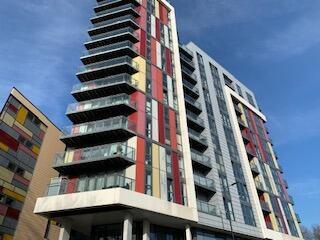 SKY APARTMENTS MATCHMAKERS WAHRF E9