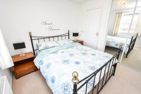 Bedroom1.JPG