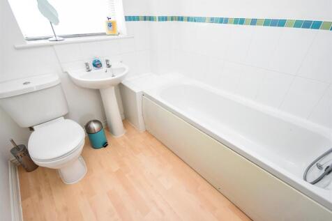 Bathroom.JPG