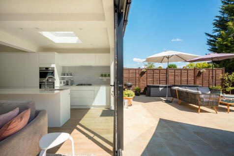 1318833-8-68665ba...