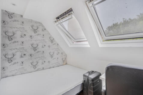 1360095-7-68dff28...